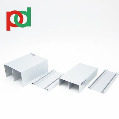 Profesyoneller Tarafından Üretilen Sürgülü Dolap Gardırop Mobilyaları İçin 5.8M Uzunluğunda Ahşap Desenli Renkli Alüminyum Profiller