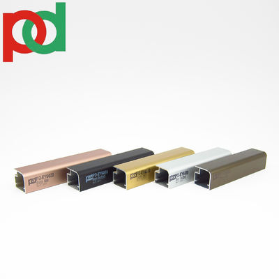 Ekstrüzyon Teknolojisi 6000 Serisi Melamine Mobilyaları İçin Alüminyum Profiller Büyük Boyutlarda Anode Altın Chrome Bronz